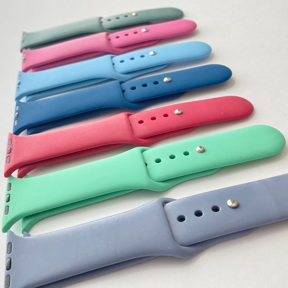 Apple Watch Series 4, Gold Aluminum Case 44mm - Picture 15 of 15